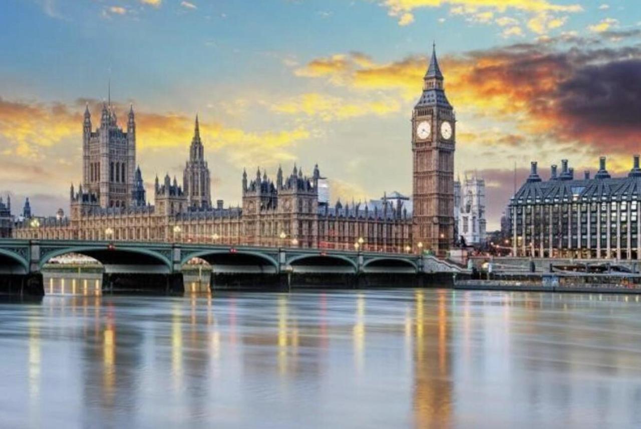 3 Bedroom Apartment With Private Terrace In Pimlico, Westminster, Victoria Лондон Екстер'єр фото