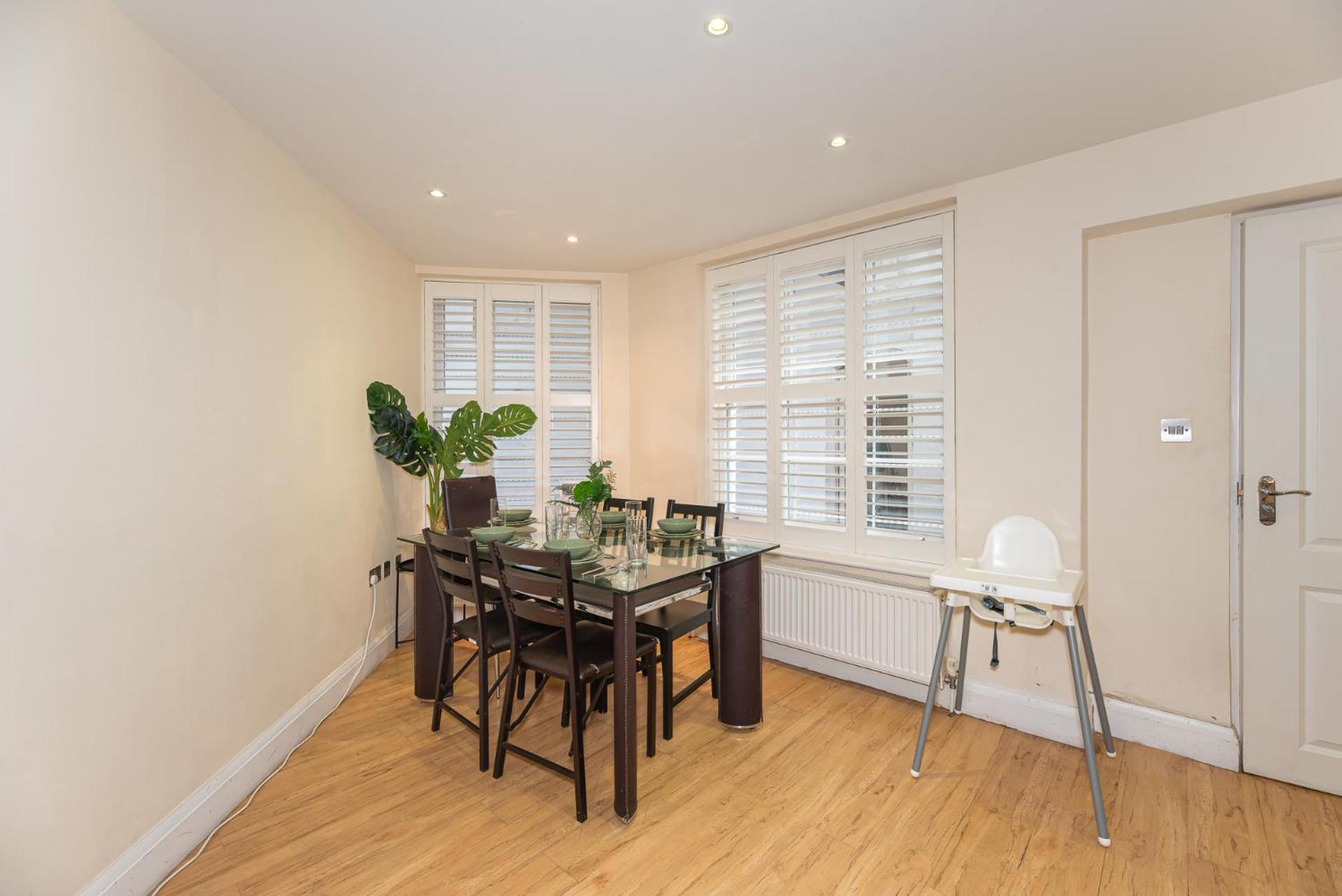 3 Bedroom Apartment With Private Terrace In Pimlico, Westminster, Victoria Лондон Екстер'єр фото