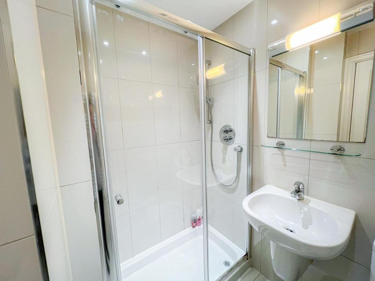 3 Bedroom Apartment With Private Terrace In Pimlico, Westminster, Victoria Лондон Екстер'єр фото