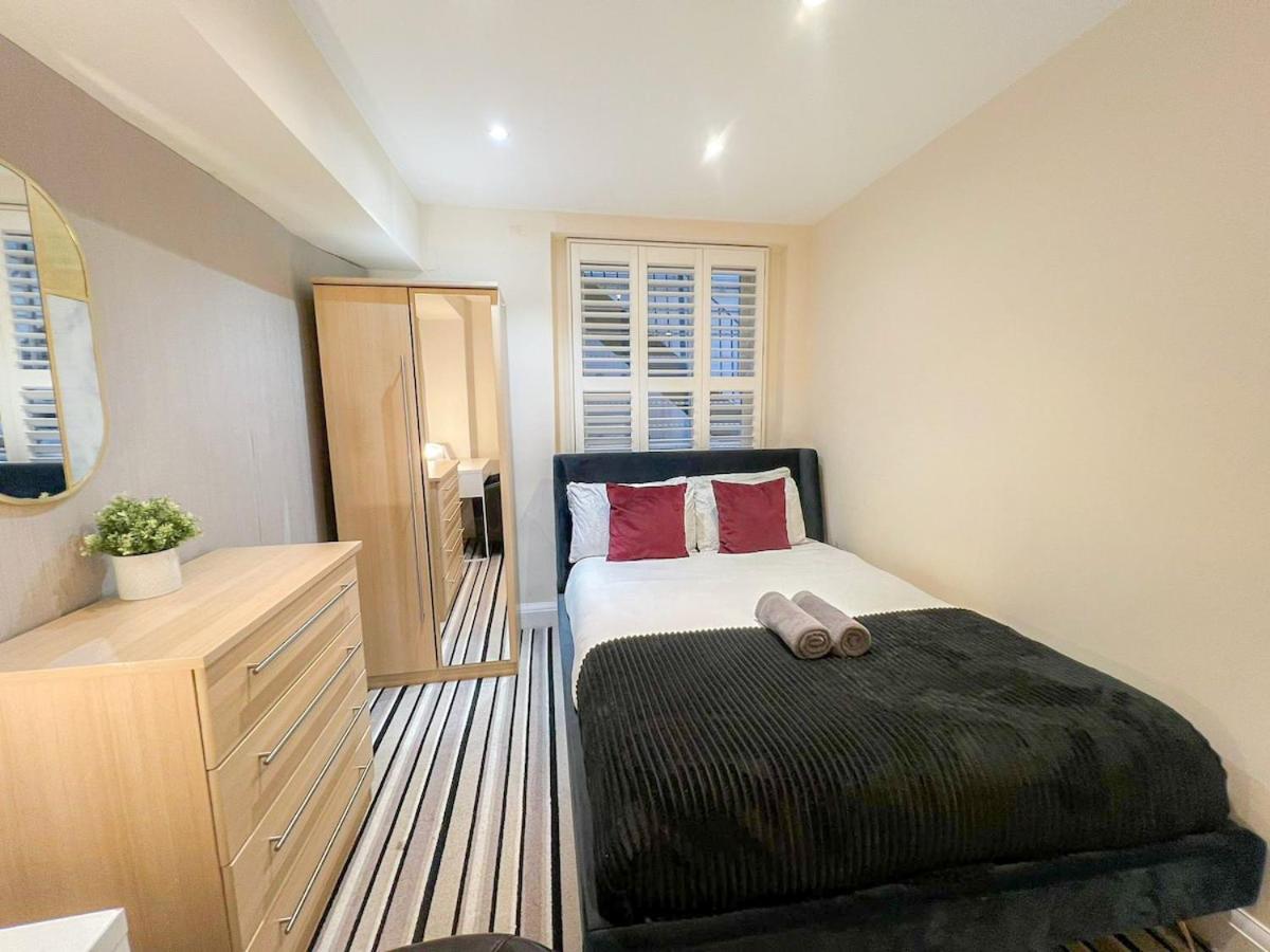 3 Bedroom Apartment With Private Terrace In Pimlico, Westminster, Victoria Лондон Екстер'єр фото