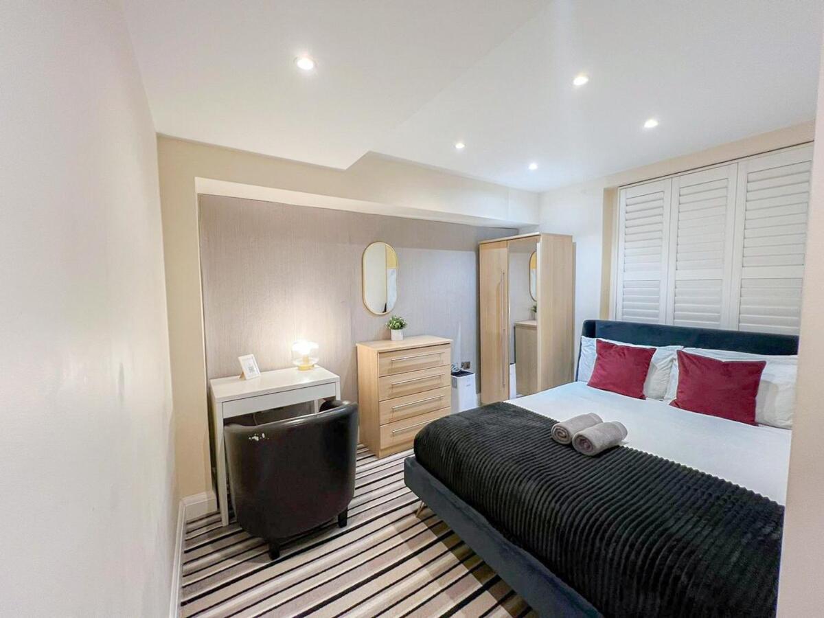 3 Bedroom Apartment With Private Terrace In Pimlico, Westminster, Victoria Лондон Екстер'єр фото