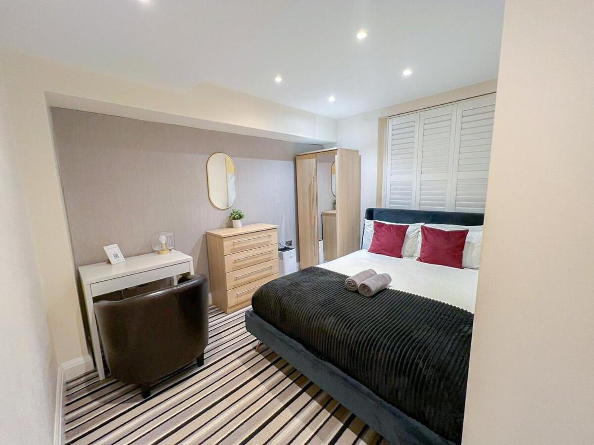 3 Bedroom Apartment With Private Terrace In Pimlico, Westminster, Victoria Лондон Екстер'єр фото