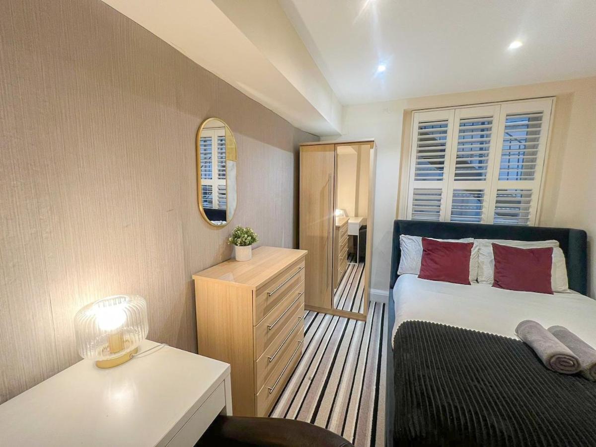 3 Bedroom Apartment With Private Terrace In Pimlico, Westminster, Victoria Лондон Екстер'єр фото