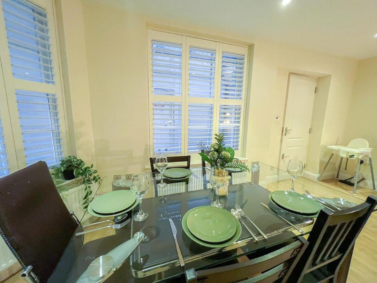 3 Bedroom Apartment With Private Terrace In Pimlico, Westminster, Victoria Лондон Екстер'єр фото