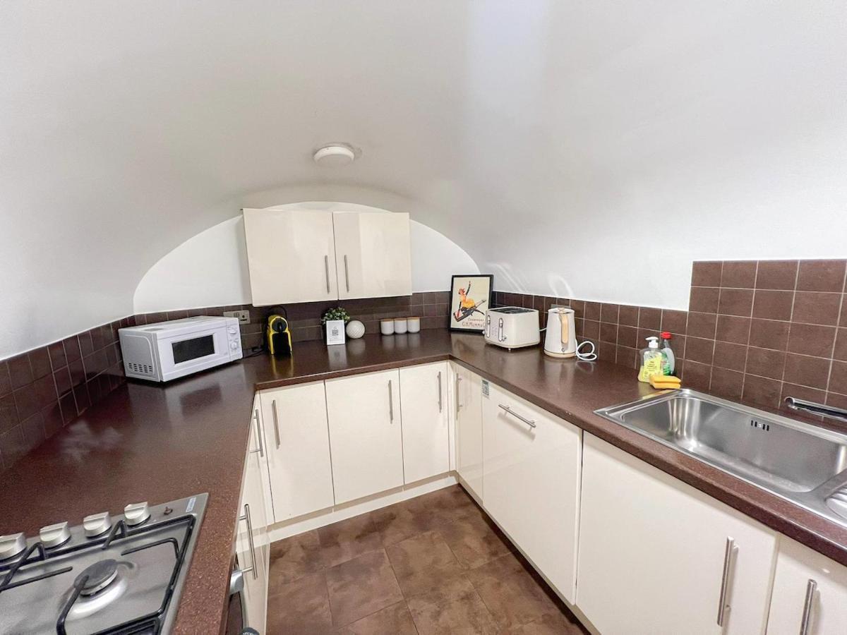 3 Bedroom Apartment With Private Terrace In Pimlico, Westminster, Victoria Лондон Екстер'єр фото